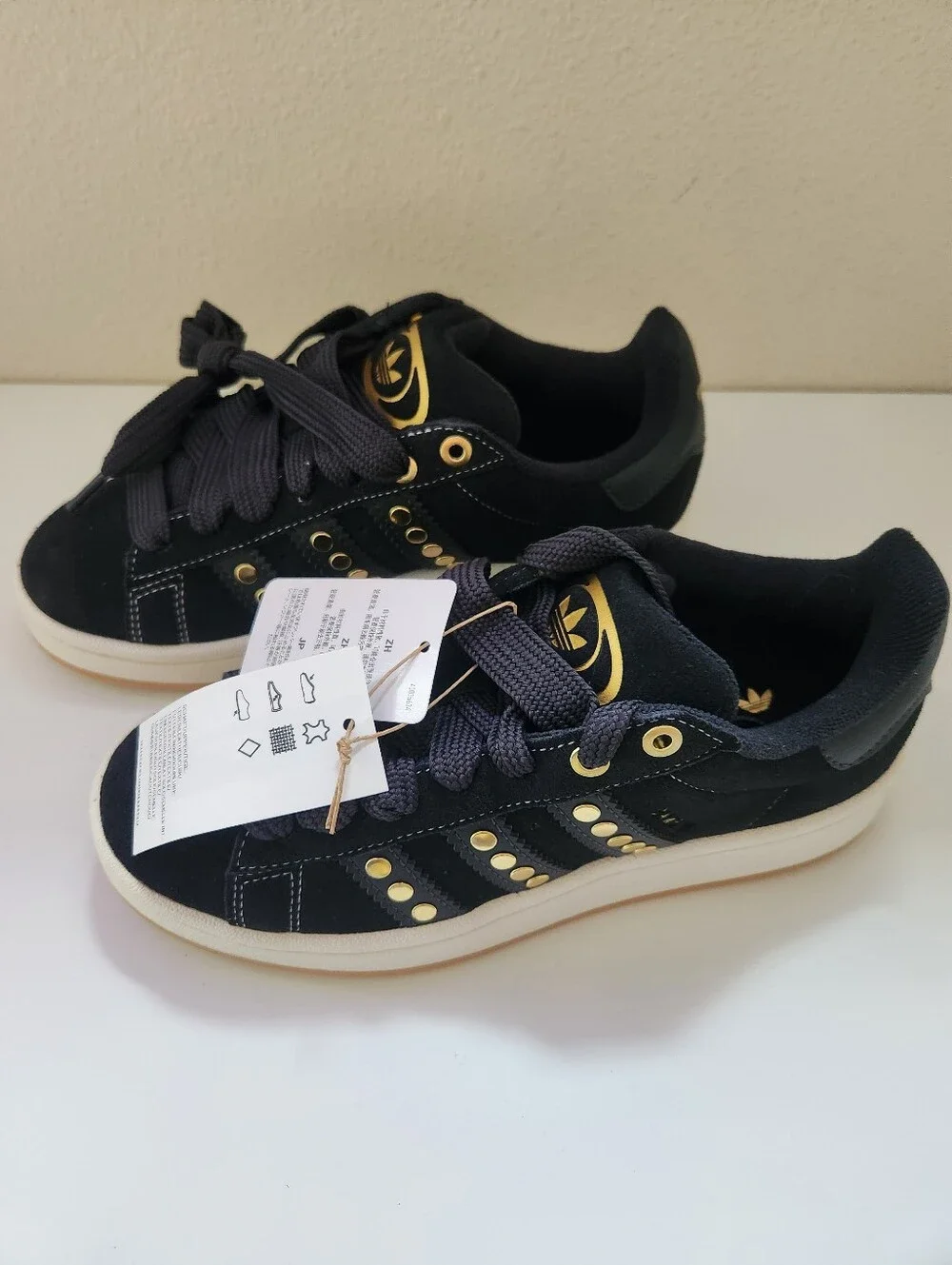 Adidas Campus 00s Studded Sneakers Black Gold Metallic NWT Women’s 5 JQ8334